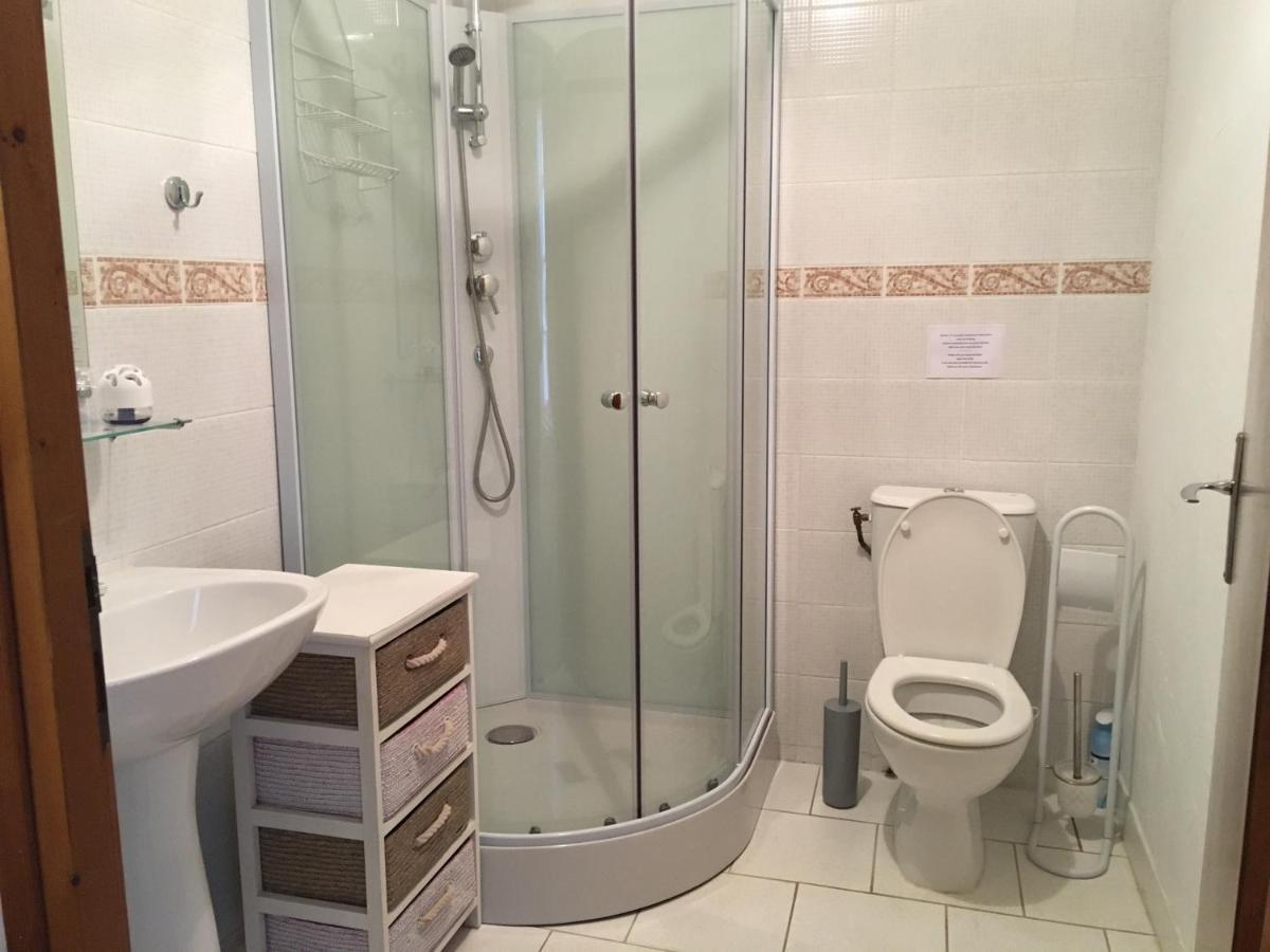Le Jardin De Rose 24 Feuillebert Romagne 86700 Bed & Breakfast Ngoại thất bức ảnh
